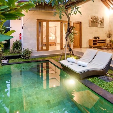 Sandi Agung Villa Bidadari Seminyak  Luaran gambar