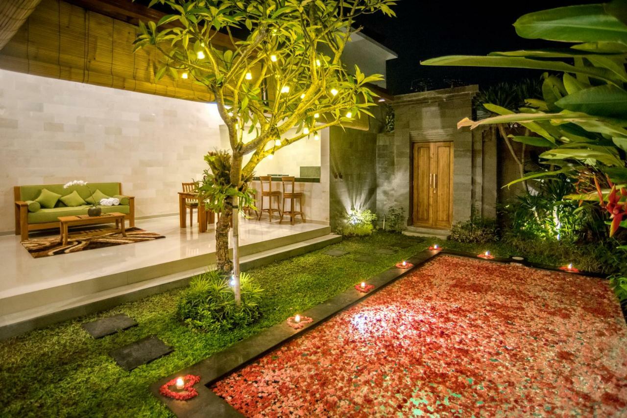 Sandi Agung Villa Bidadari Seminyak  Luaran gambar