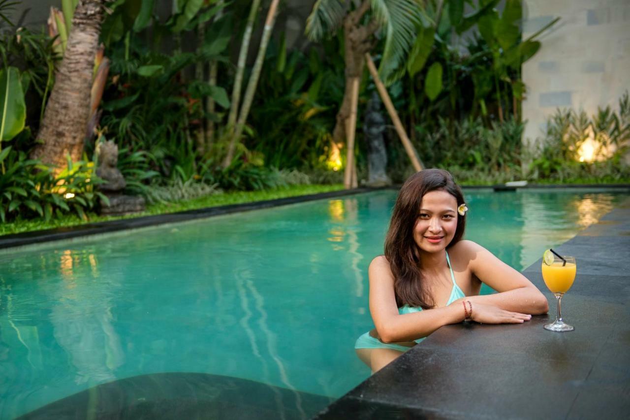 Sandi Agung Villa Bidadari Seminyak  Luaran gambar