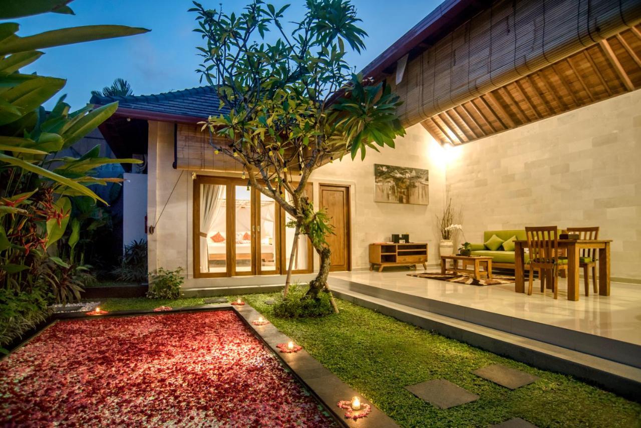 Sandi Agung Villa Bidadari Seminyak  Luaran gambar